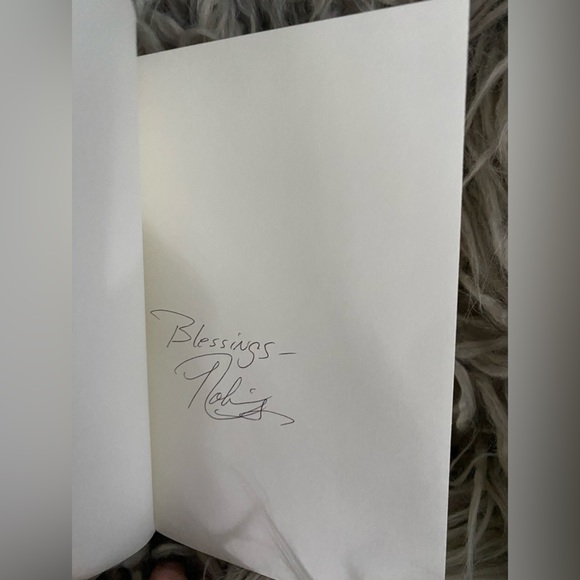 BRIGHTER BY THE DAY by Robin Roberts Book - Picture 3 of 5